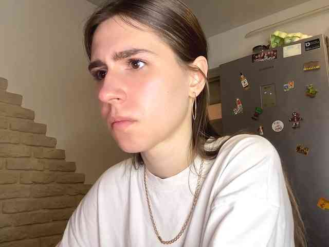 AshantiBadolato webcam