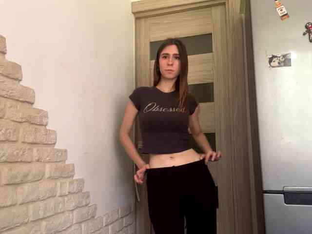 AshantiBadolato webcam
