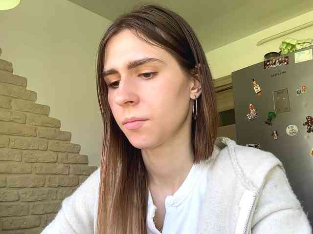 AshantiBadolato webcam