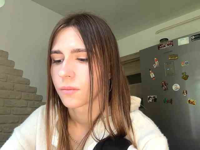 AshantiBadolato webcam