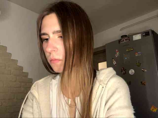 AshantiBadolato webcam