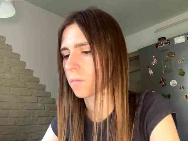 AshantiBadolato webcam