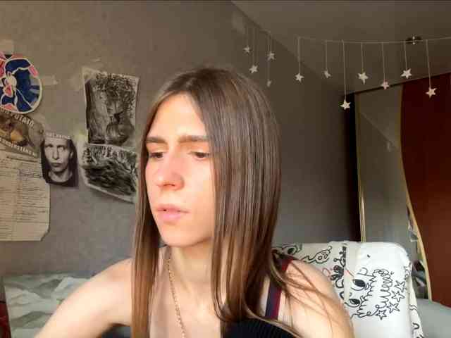 AshantiBadolato webcam
