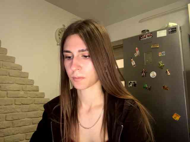 AshantiBadolato webcam