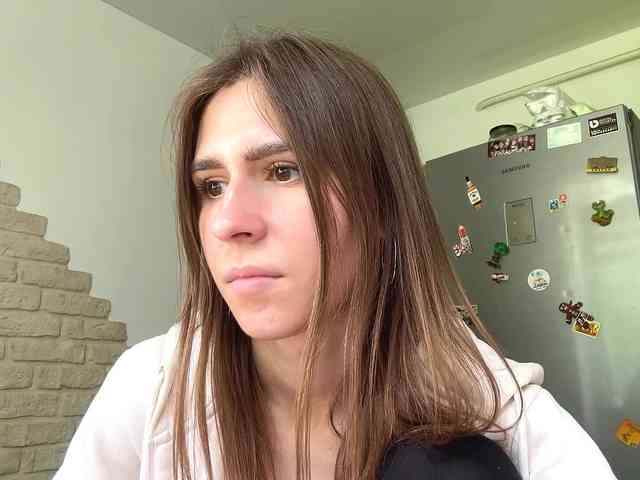 AshantiBadolato webcam