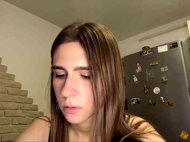 AshantiBadolato webcam