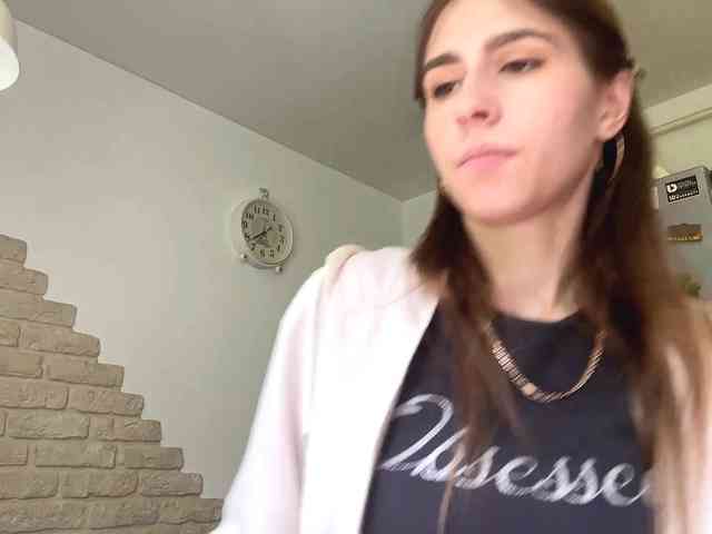 AshantiBadolato webcam
