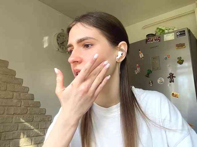 AshantiBadolato webcam