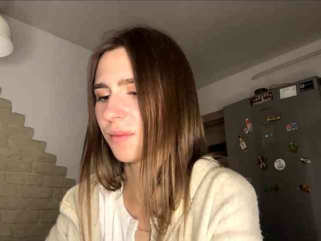 AshantiBadolato webcam