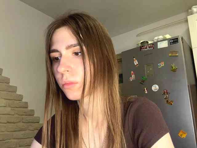 AshantiBadolato webcam