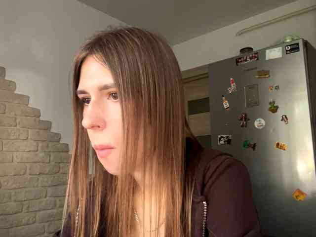 AshantiBadolato webcam