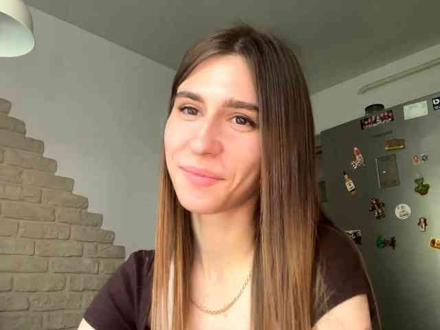 AshantiBadolato webcam