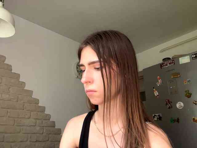 AshantiBadolato webcam