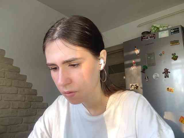 AshantiBadolato webcam