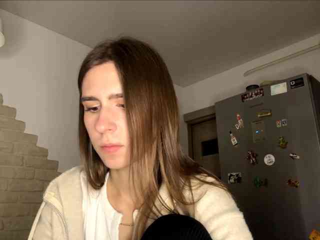 AshantiBadolato webcam
