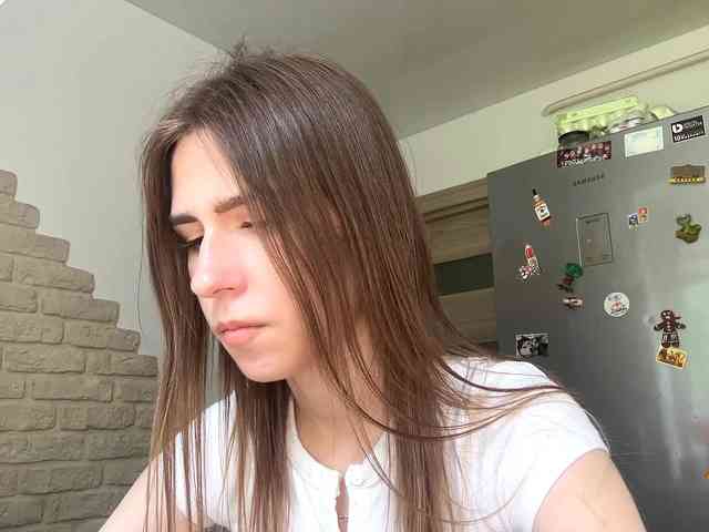 AshantiBadolato webcam