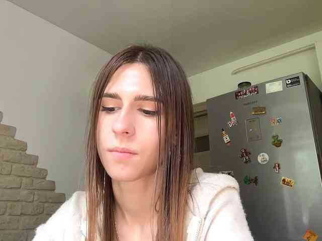 AshantiBadolato webcam