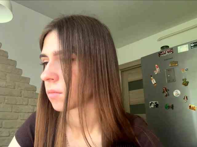 AshantiBadolato webcam