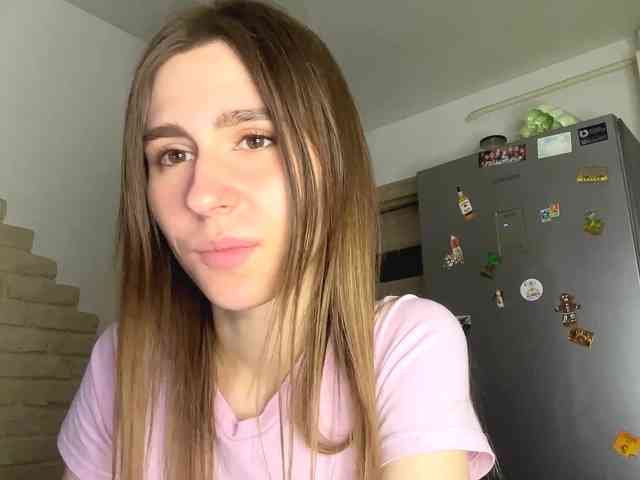 AshantiBadolato webcam