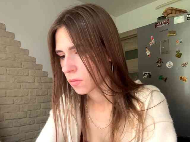 AshantiBadolato webcam