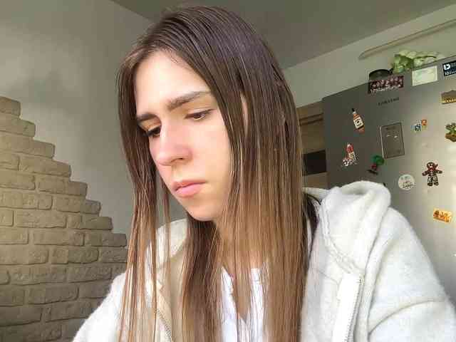 AshantiBadolato webcam