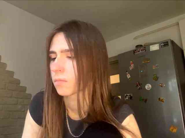 AshantiBadolato webcam