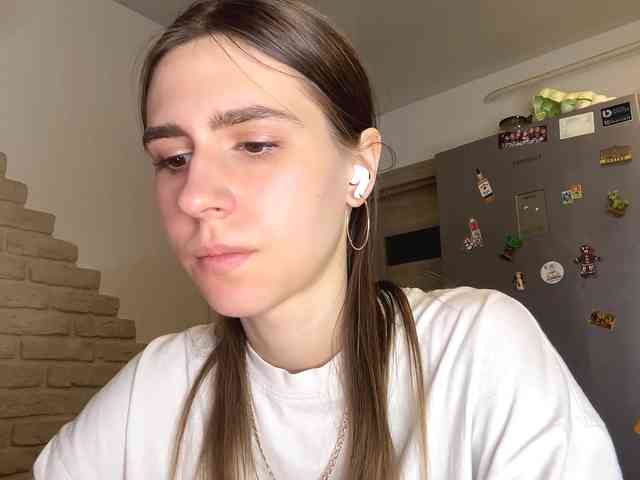 AshantiBadolato webcam