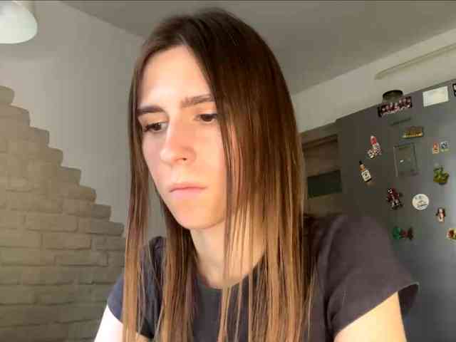 AshantiBadolato webcam