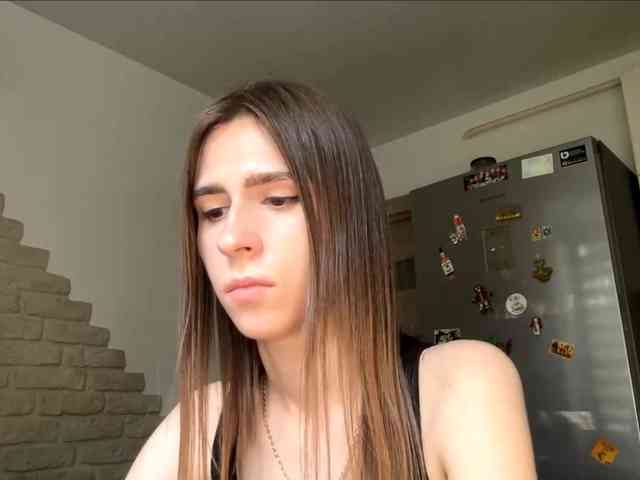 AshantiBadolato webcam