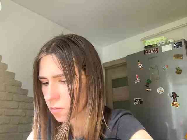 AshantiBadolato webcam