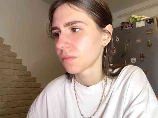 AshantiBadolato webcam