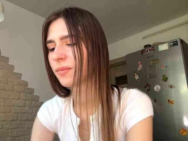 AshantiBadolato webcam