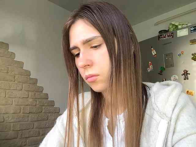 AshantiBadolato webcam