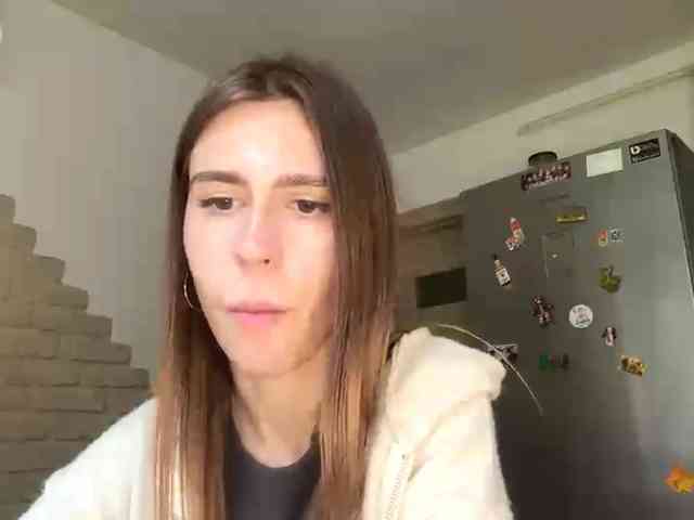 AshantiBadolato webcam