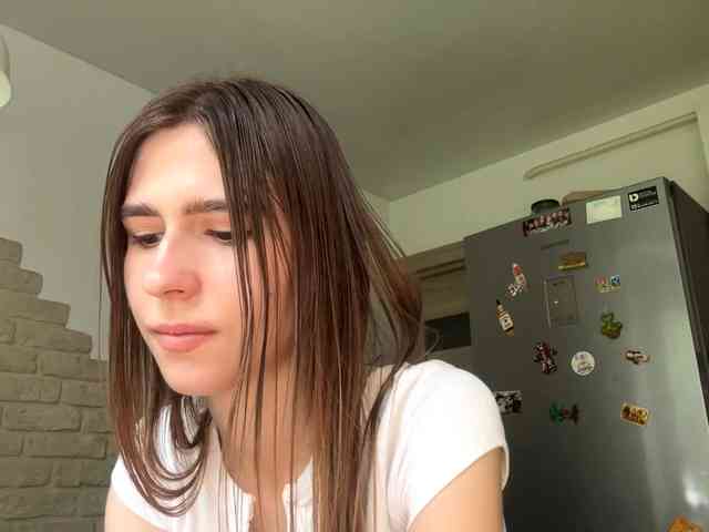 AshantiBadolato webcam