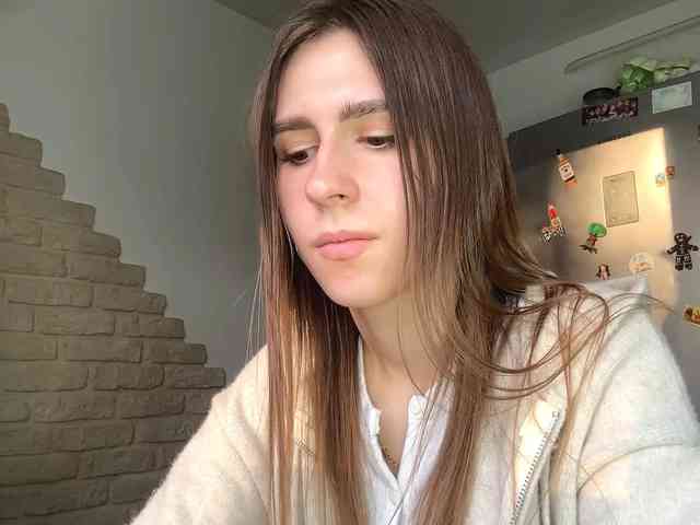 AshantiBadolato webcam