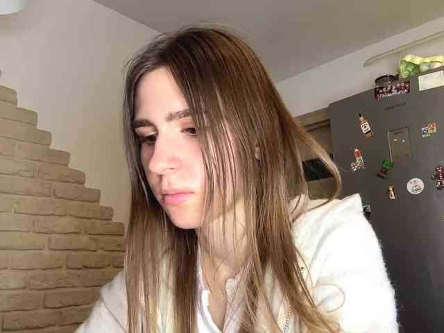 AshantiBadolato webcam