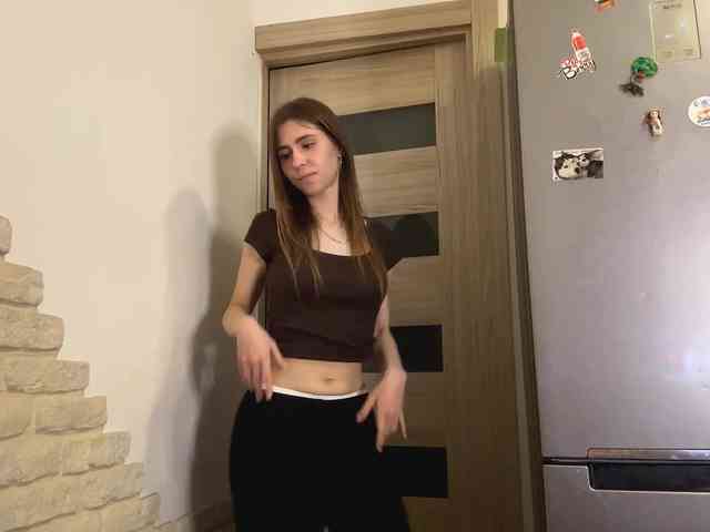 AshantiBadolato webcam