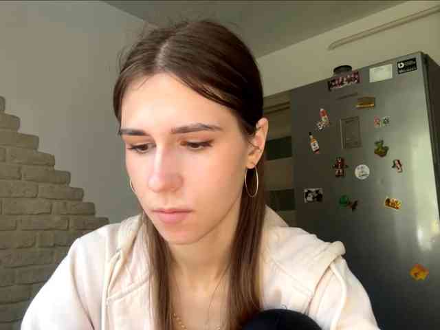 AshantiBadolato webcam