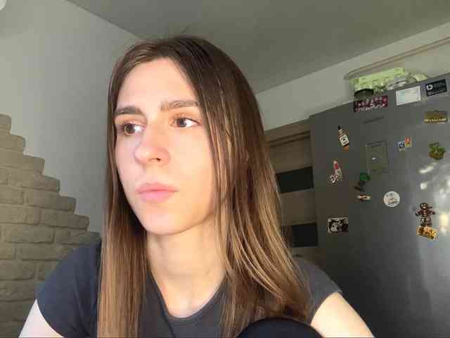 AshantiBadolato webcam