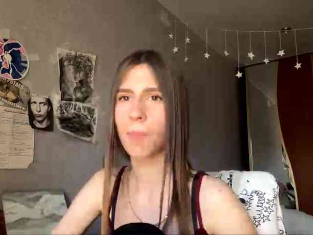 AshantiBadolato webcam