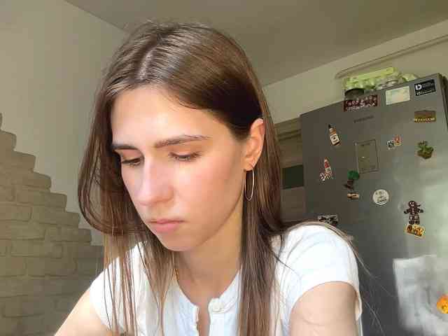 AshantiBadolato webcam