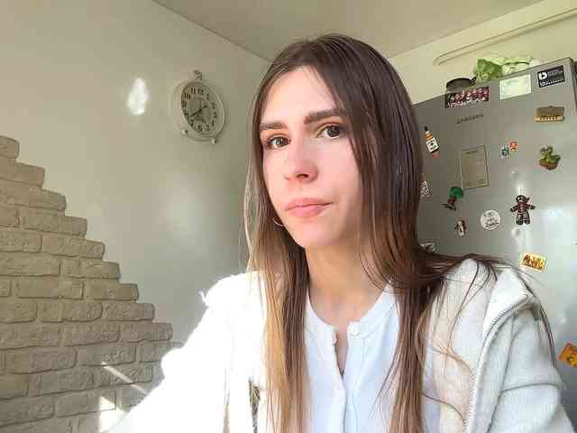 AshantiBadolato webcam