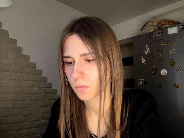 AshantiBadolato webcam