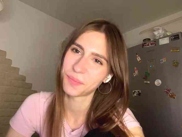 AshantiBadolato webcam