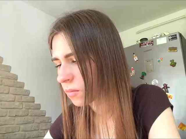AshantiBadolato webcam