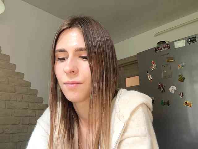 AshantiBadolato webcam