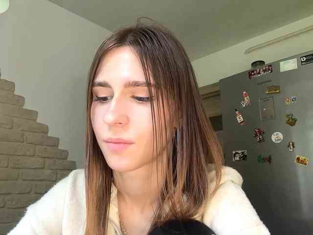 AshantiBadolato webcam
