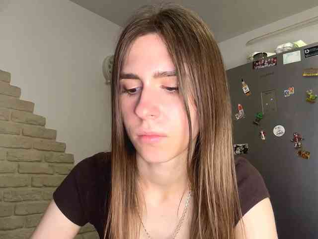 AshantiBadolato webcam