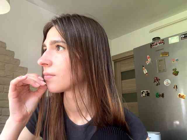 AshantiBadolato webcam